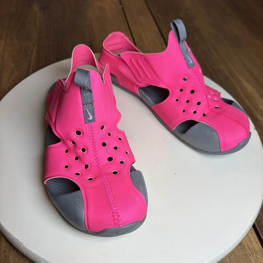 Nike Kids 3Y Hyper Pink Sunray Protect Sandals Gorpcore Water Shoes Hook Loop